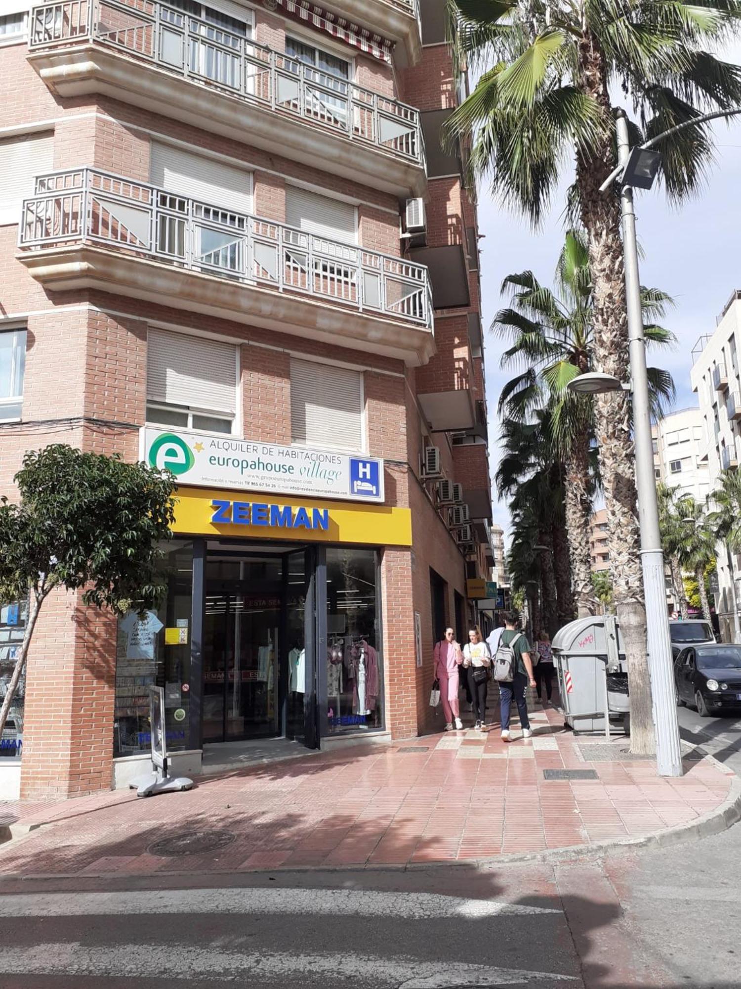 Europa House Village San Vicente Raspeig Exterior photo